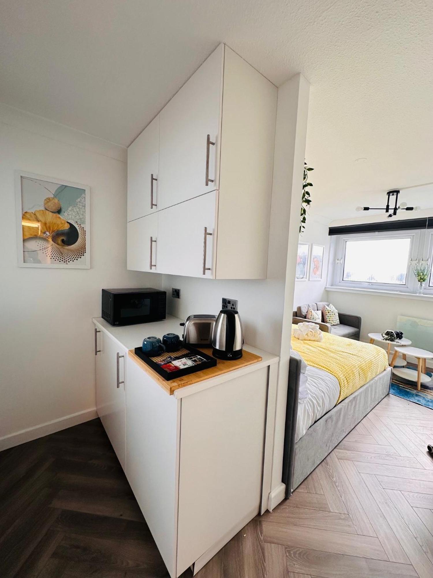 R1 - Private Room In Modern Shared Apartment, Each With Kitchenette, Central Birmingham Zewnętrze zdjęcie