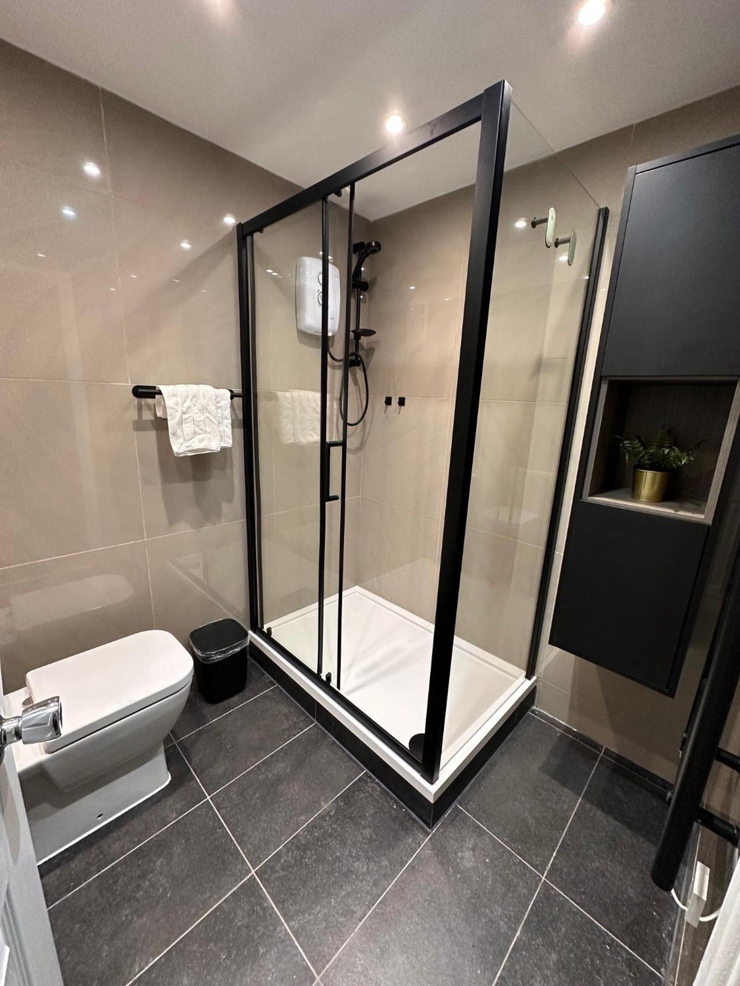 R1 - Private Room In Modern Shared Apartment, Each With Kitchenette, Central Birmingham Zewnętrze zdjęcie